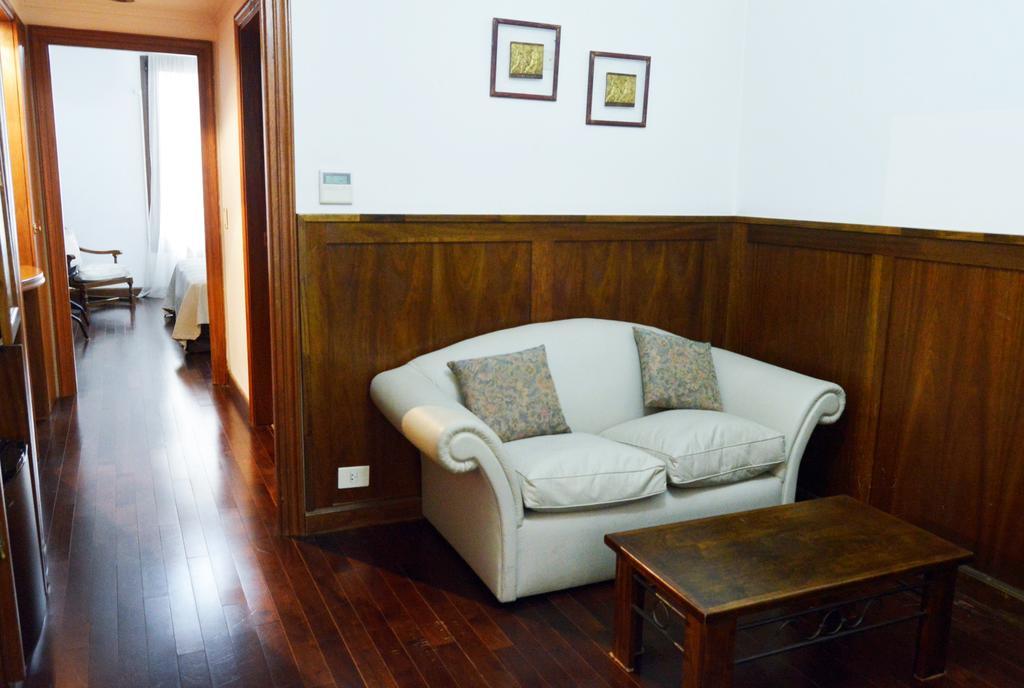 Hotel Posta Carretas Buenos Aires Bilik gambar